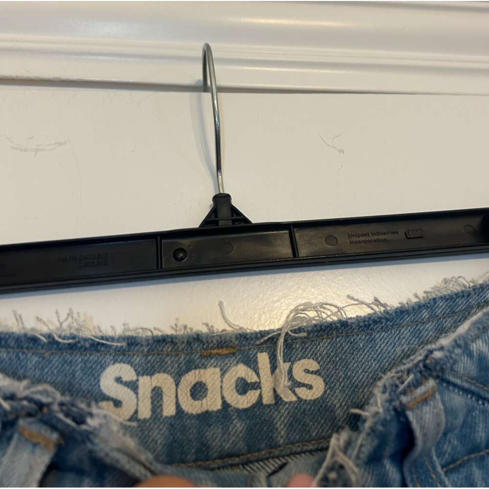 Mother SNACKS! The Kegger Utility Heel Jean - Picture 4 of 6